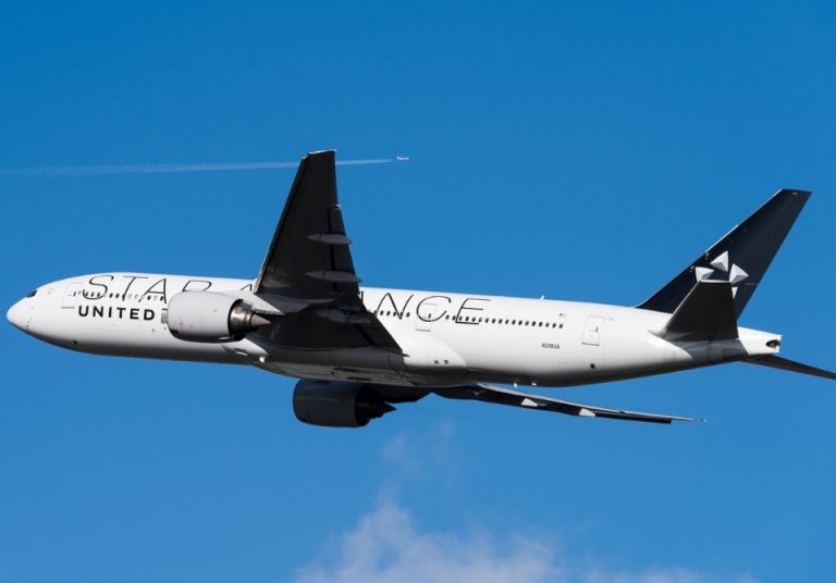 SAT-Travel.-Aviones-UA-960-x-670-px.jpg